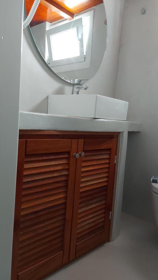 Niso Double Apartment Livadi  ภายนอก รูปภาพ